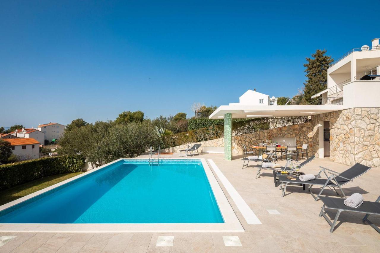 Villa Tela With Pool Жаборич Экстерьер фото